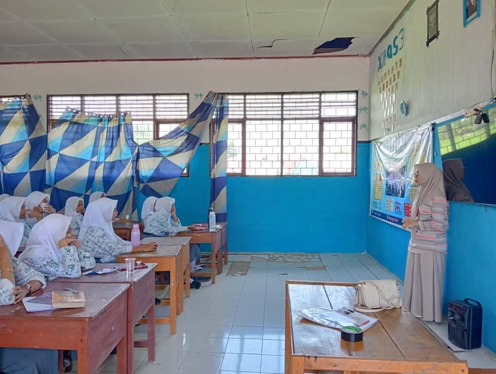 Sosialisasi Bimbel TIEC-ID di SMA Negeri 13 Galesong